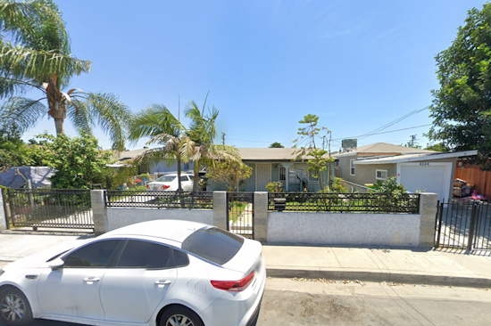 Man Fatally Shot by Deputies in Paramount After Allegedly Advancing with Scissors