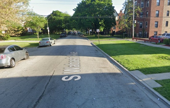 Man Fatally Shot in Greater Grand Crossing, Chicago, Gunmen at Large as Police Seek Leads