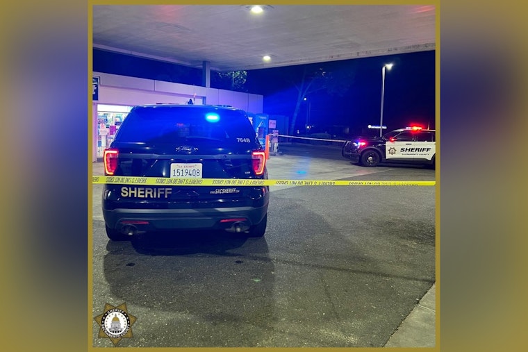Man Seriously Injured in Stabbing at Sacramento Gas Station, Suspect on the Loose