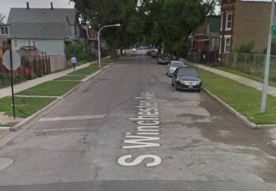 Man Shot While Driving in West Englewood, Chicago, Woman and Toddler Injured in Resulting Car Crash