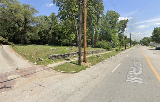 Man stable after early morning shooting on Indianapolis' Near West Side with IMPD investigating