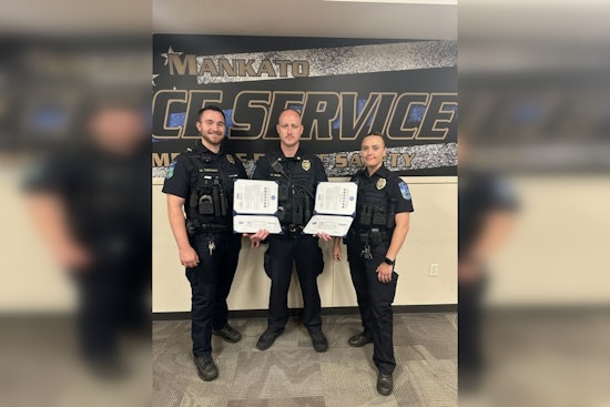 Mankato Police Commander Adam Gray Honored with Service Member Patriot Award for Supporting National Guard Officers