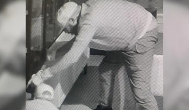 Memphis Police Hunt for Suspects in $10,000 Eyeglass Frame Heist, Public's Aid Sought