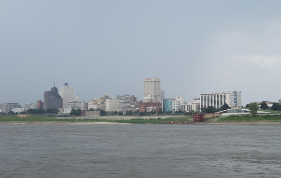 Memphis Residents Gear Up for Thunderstorms Amid Soaring Temperatures, NWS Forecasts Weather Whiplash