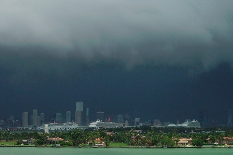 Miami Braces for Wet Holiday Weekend with Potential for Showers, Thunderstorms, and Flooding