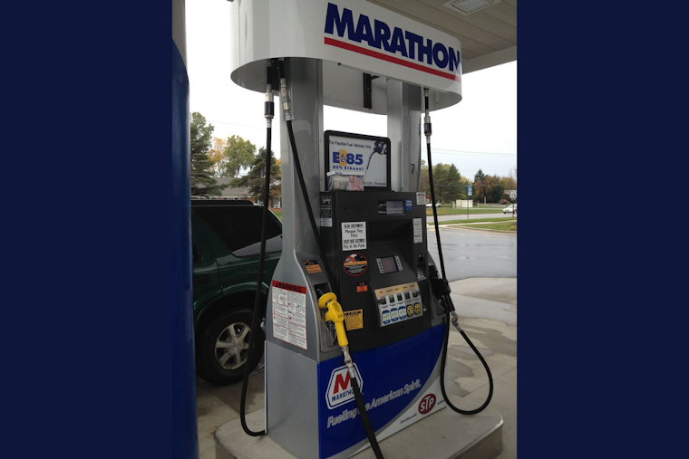 Michigan Sees Gas Prices Drop for Third Straight Week, Detroit Among Priciest as Flint Reports Cheapest Fuel