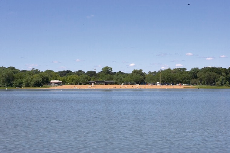 Minneapolis Heatwave Relief Disrupted, Lake Nokomis Beaches Closed Indefinitely Due to Sewer Backup