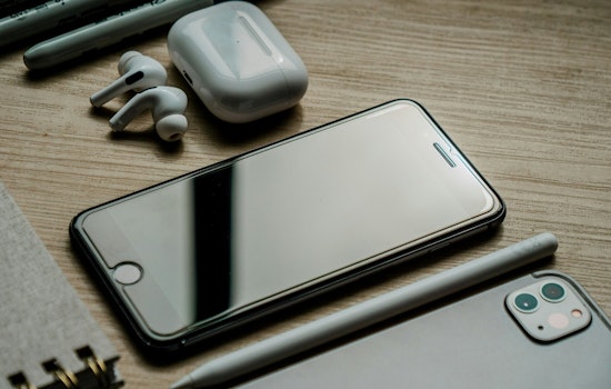 Minnesota Legislators Hold Roundtable Discussions on Cell Phone Impact in Schools