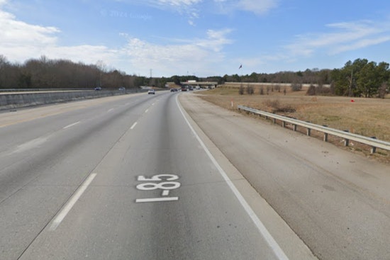 Multiple Crashes Cause Major Delays on I-85 in Kannapolis and Charlotte, Resulting in Road Closures and Traffic Diversions