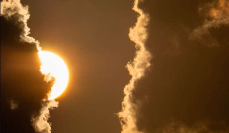 Nashville Braces for Mixed Weekend Weather with Thunderstorms and Heatwave