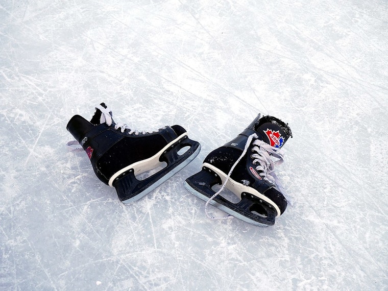 Northbrook Park District Skating School Invites Chicagoland Youth to the Ice