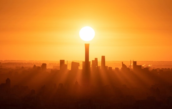 NWS Urges Caution as Seattle and Surrounding Areas Under Heat Advisory with Highs Reaching 90s