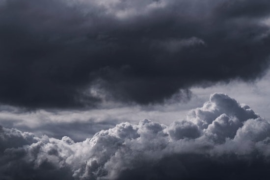 Oahu Embraces Steady Trade Winds and Dry Conditions with Potential for Increased Rainfall Towards Weekend