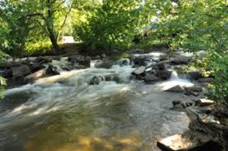 Off-Duty Rochester Officer and Son Rescue Kayakers from Dangerous Waters in Clinton River