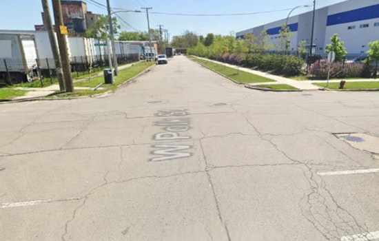 One Dead, Two Injured in Early Morning Chicago Shooting, Gunman At Large