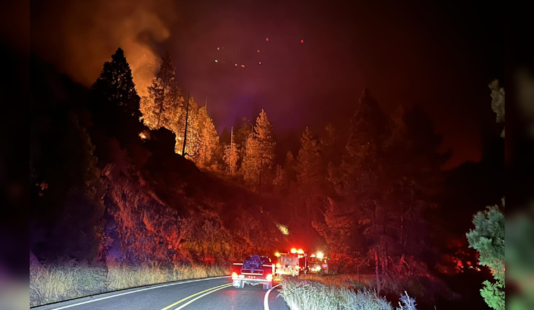 Oregon Governor Declares State of Emergency as Dixon Fire Threatens Douglas County