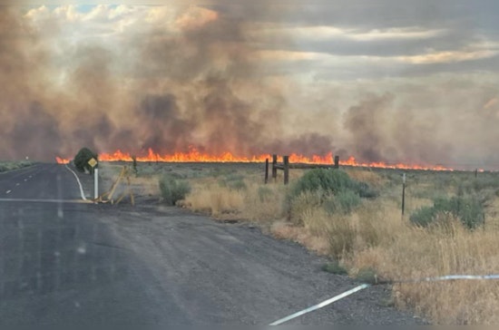 Oregon Governor Kotek Invokes Emergency Act in Response to Jefferson County's Elk Lane Fire