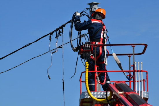 Over 300,000 Michigan Homes and Businesses in Dark After Severe Storms, Utility Companies Rush to Restore Power Amid Heat