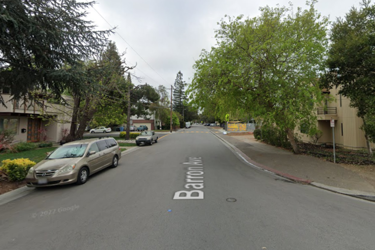 Palo Alto Police Investigate Late-Night Burglary at Nonagenarian's Home on Barron Avenue