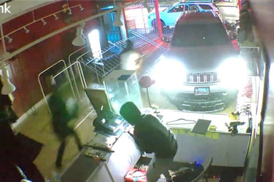Park Ridge Sneaker Store Hit by Smash-and-Grab Thieves Using Stolen Jeep