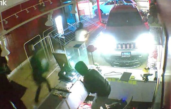 Park Ridge Sneaker Store Hit by Smash-and-Grab Thieves Using Stolen Jeep