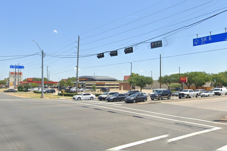 Pedestrian Fatally Struck by Vehicle on Highway 6 in West Houston, Causes Southbound Lane Closures