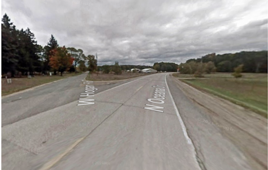 Pentwater Tragedy: 72-Year-Old Bicyclist Fatally Struck by SUV, MSP Investigates Cause