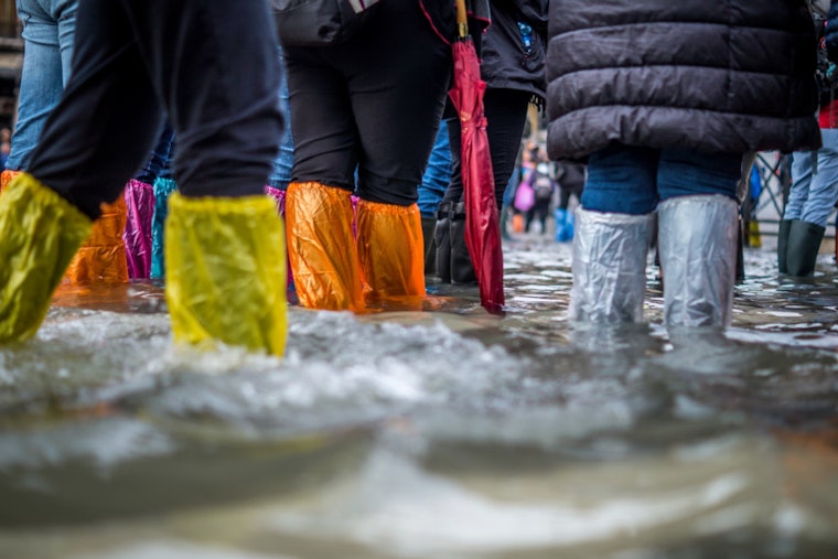 Philadelphia on Alert for Weekend Showers, Thunderstorms, and Coastal Flood Advisory