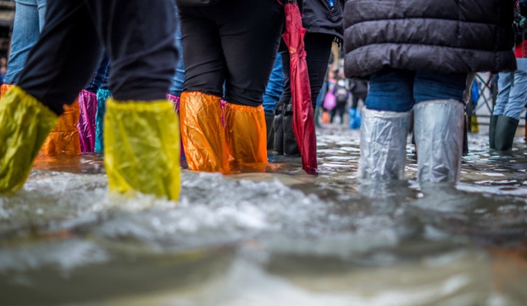 Philadelphia on Alert for Weekend Showers, Thunderstorms, and Coastal Flood Advisory