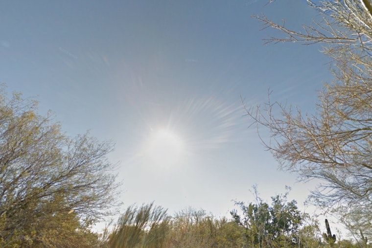 Phoenix Braces for Balmy Week with Sunny Days and Possible Evening Showers