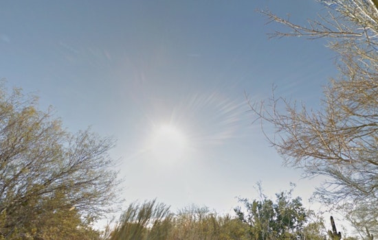Phoenix Braces for Balmy Week with Sunny Days and Possible Evening Showers