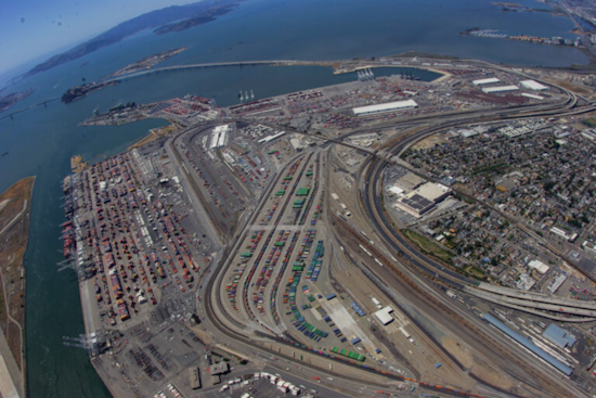 Port of Oakland Joins DOT's FLOW Initiative to Enhance U.S. Supply Chain Efficiency