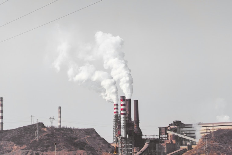 Portland Air Quality Advisory Extended, Health Warnings Issued Amid Elevated Ozone Levels