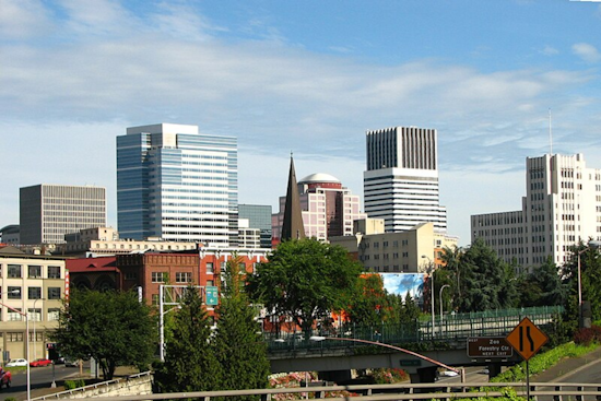 Portland Forecast: Mild Temperatures and Light Breezes with Chance of Weekend Showers