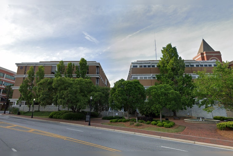 Powder Springs Woman Sues Cobb County Sheriff for $5M Over Unwarranted Entry and Excessive Force