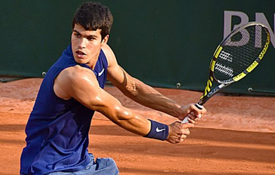 Rain Interruption Leaves Alcaraz and Monfils on Edge at Cincinnati Match, Resumes Today