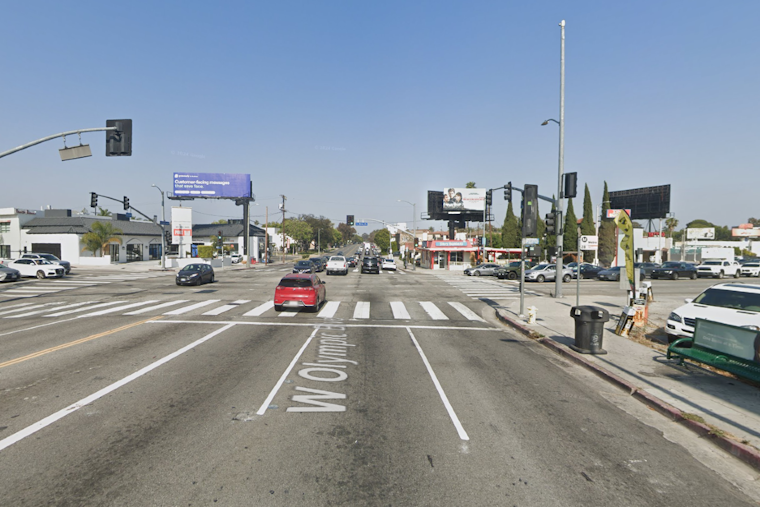 Residents Demand Action as Naked Man Causes Distress in Southern California's Mid-Wilshire Neighborhood