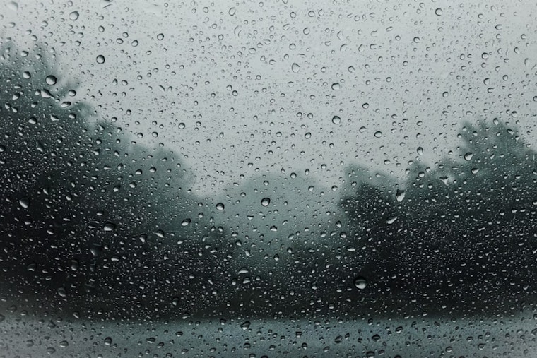 Sacramento Braces for Unusual Weather, Thunderstorms, Hail, and Flood Risks Ahead