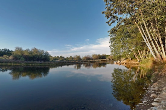 Sacramento County Dive Team Recovers Body from American River Near Rancho Cordova
