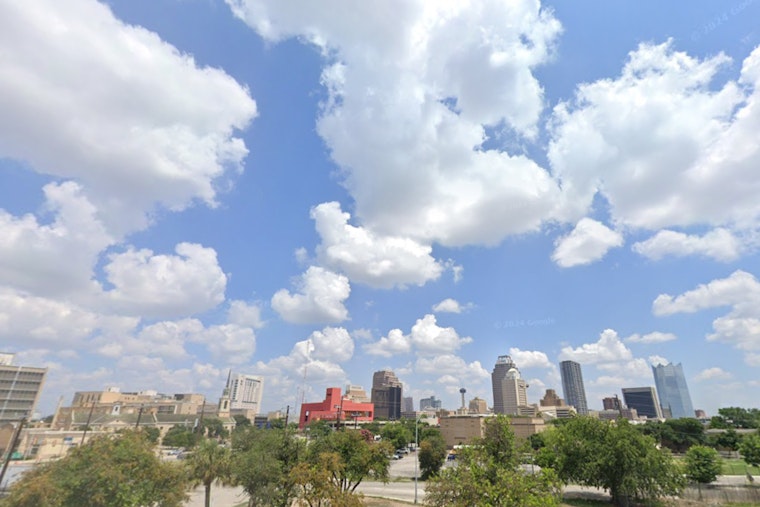 San Antonio Braces for Series of Rain Chances, Labor Day Weekend May See Showers