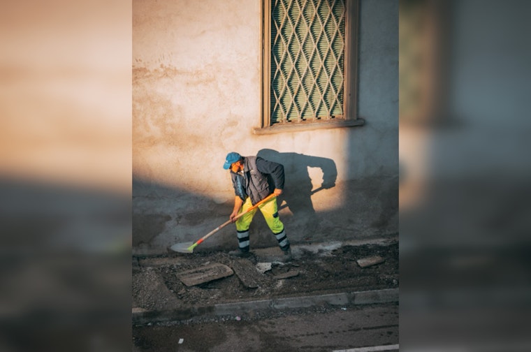 San Antonio Confronts Aging Asbestos Pipe Concerns Amid Health and Safety Debate