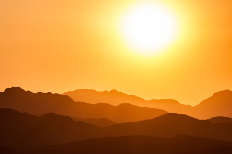 San Antonio Girds for Swelter Week with Temps Topping 100°F, NWS Advises Caution