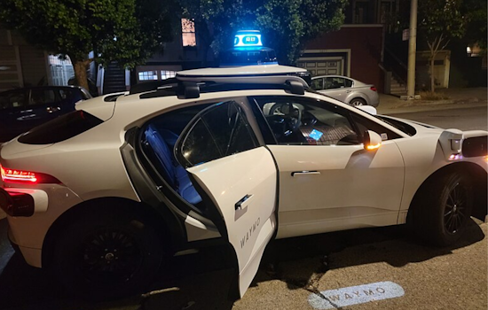VIDEO: SF Neighborhood Plagued by Horde of Late Night Waymos Honking & Flashing Lights