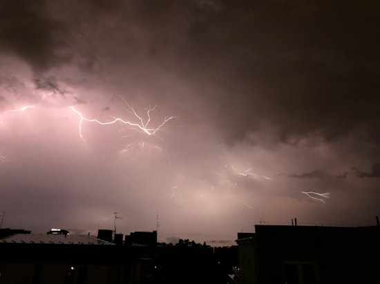 Scattered Showers and Thunderstorms to Hit Columbus and Cincinnati Today, Warmer Temps to Hold