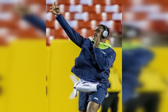 Seahawks' Geno Smith Back in Action After Knee Scare, Team Strengthens Defense with New Linebacker