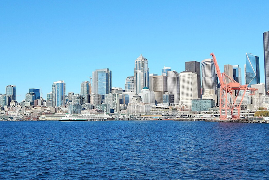 Seattleites to Revel in a Week of Sunshine: NWS Forecasts Idyllic Temperatures and Serene Winds