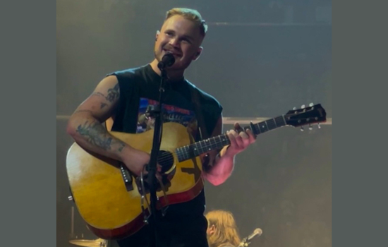 Severe Weather Halts Zach Bryan Concert at Lincoln Financial Field, PATCO Services Disrupted in Philadelphia