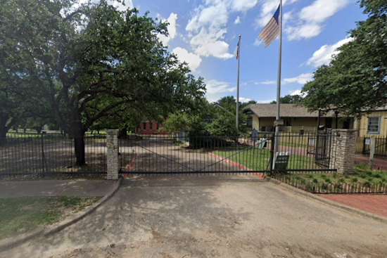 Step into Victorian Dallas: Free Family Event at Old City Park Offers a Trip Through History