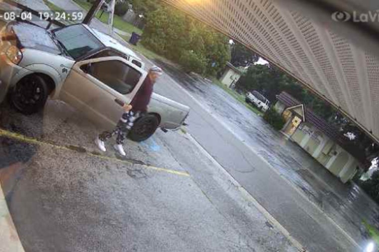 Tampa Police Seek Public's Aid in Locating Suspected Armed Robber and His Vehicle