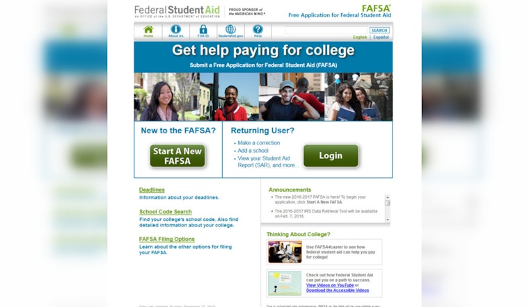 Technical Glitches in FAFSA System Threaten College Prospects for San Antonio Students